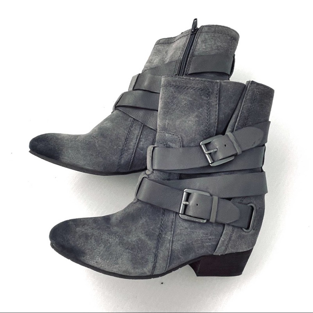 Naya Fisher boots grey suede leather boots with strappy buckle detail